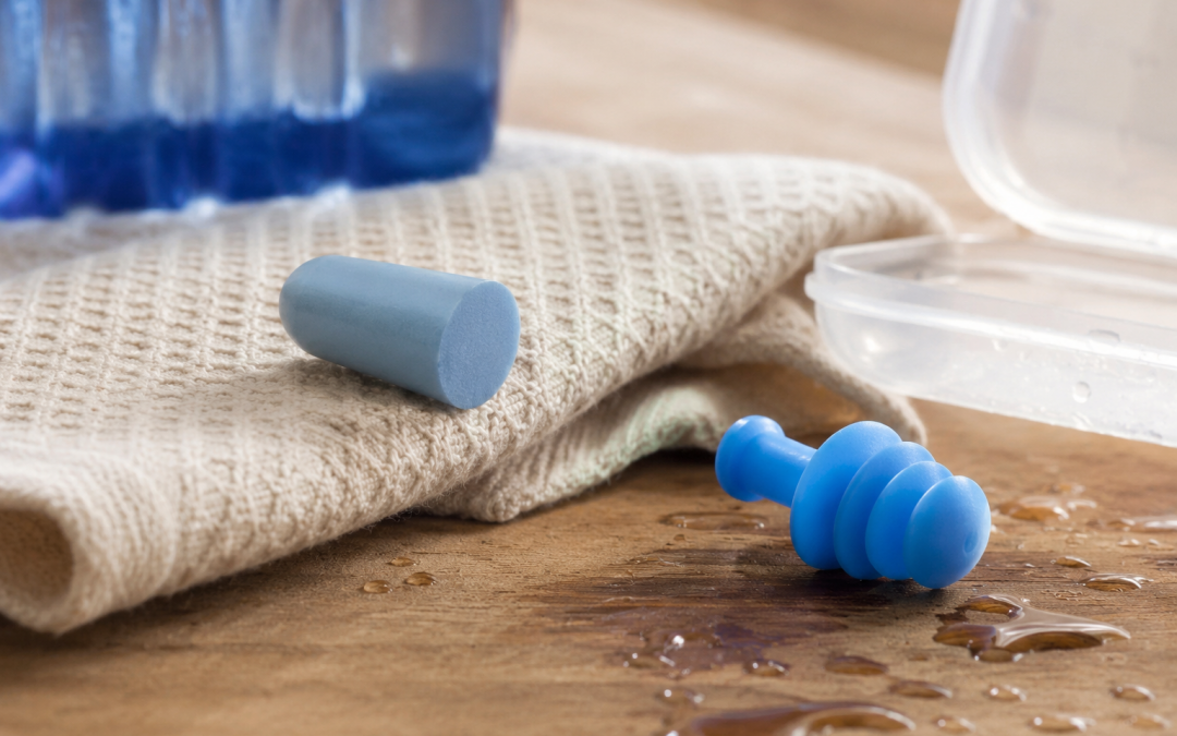 Otitis d’estiu: com prevenir el mal d’orella a la piscina i a la platja